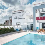 Villa Blue Pearl *