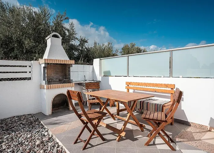 Blue Pearl Villa Lakhania